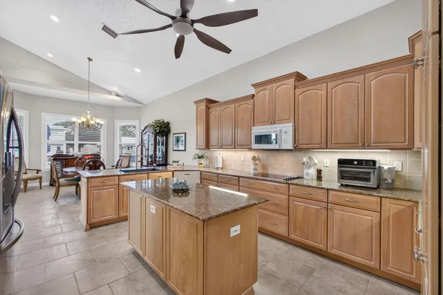 Residence photo 34