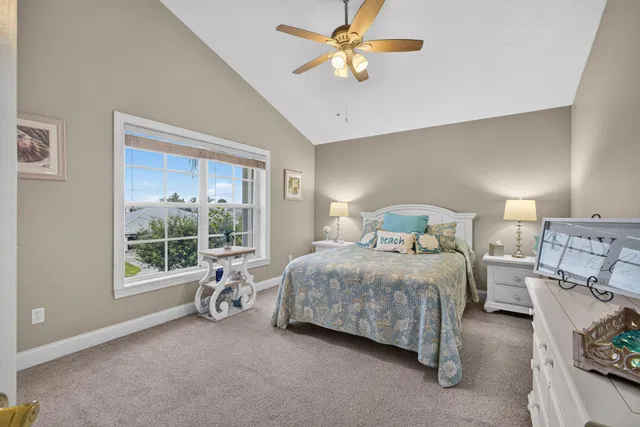 Residence photo 57