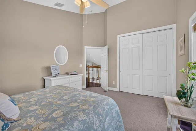 Residence photo 58