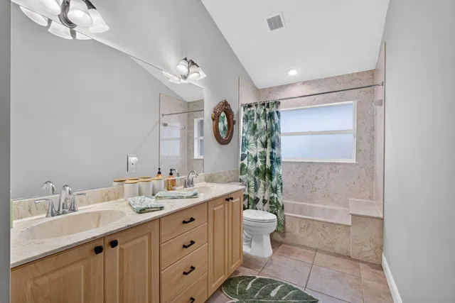 Residence photo 59
