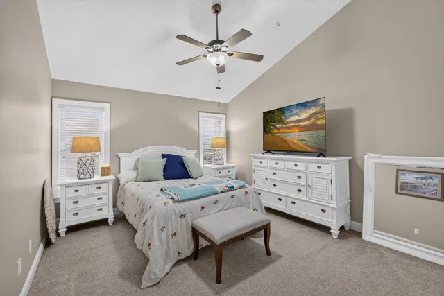 Residence photo 62