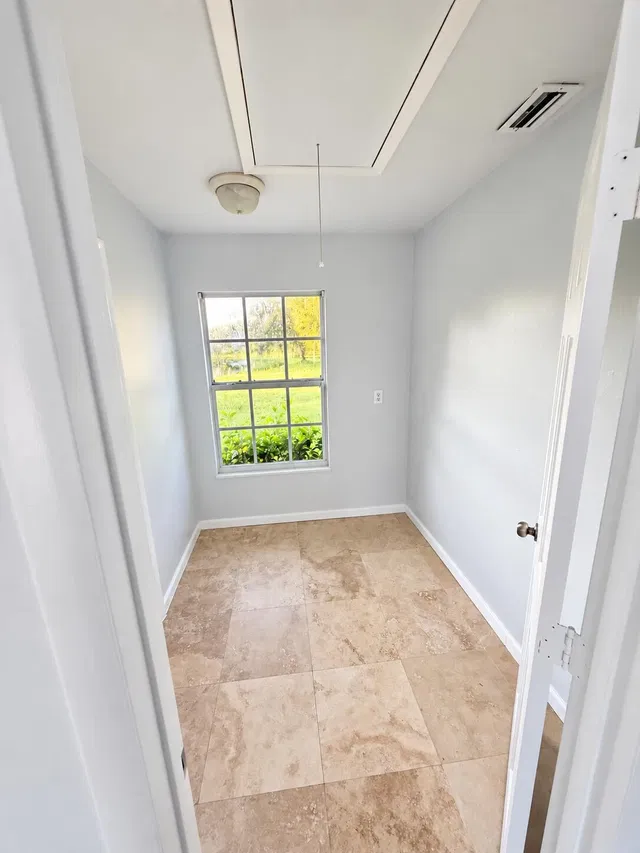 Residence photo 7