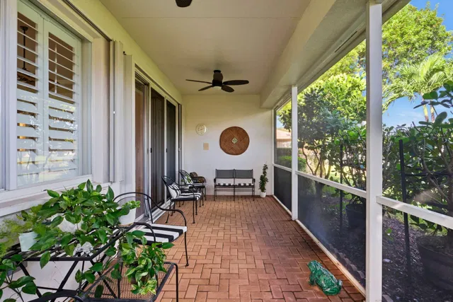 Residence photo 36