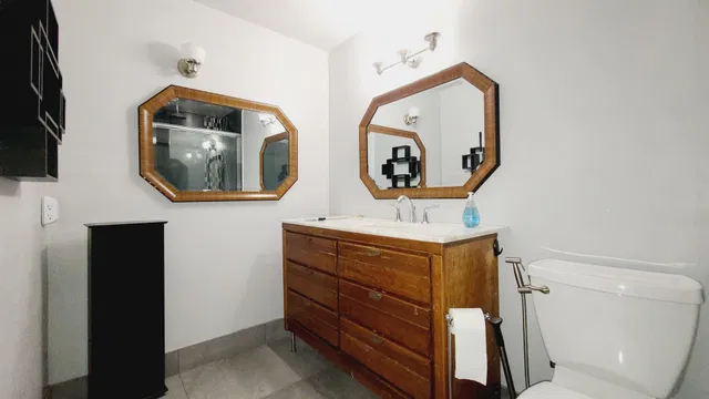 Unit C photo 8