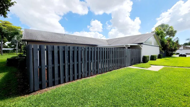 Unit C photo 19