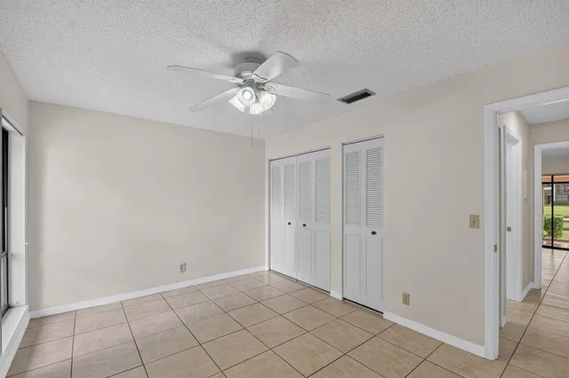 Unit C photo 30