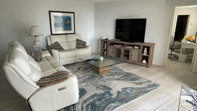 Singer Island Residence photo 11