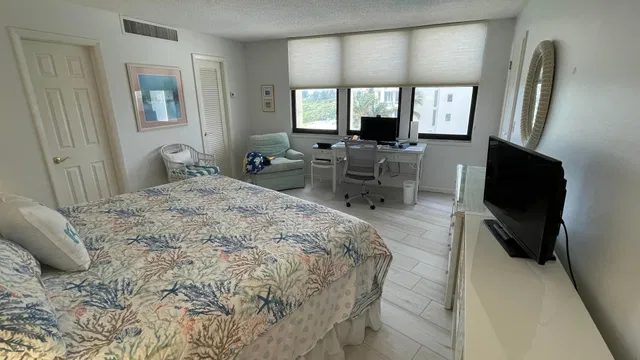 Singer Island Residence photo 19