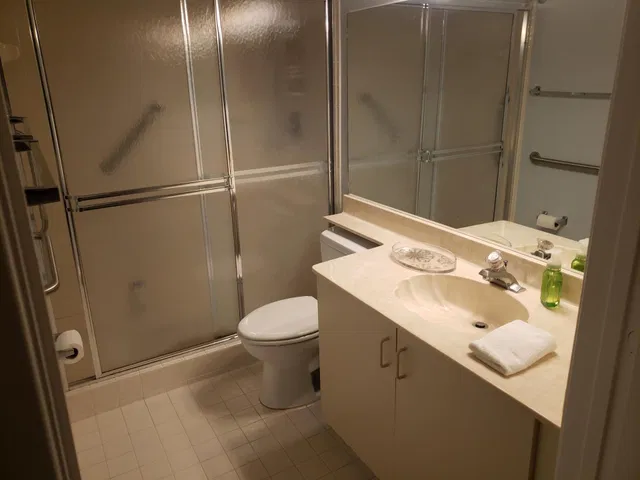  Unit 31 photo 9