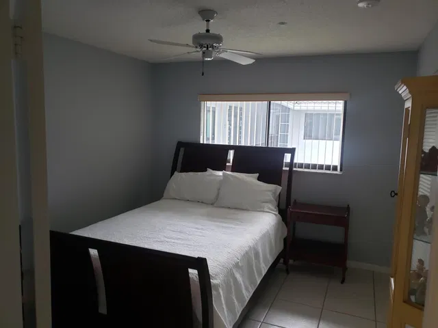  Unit 31 photo 11