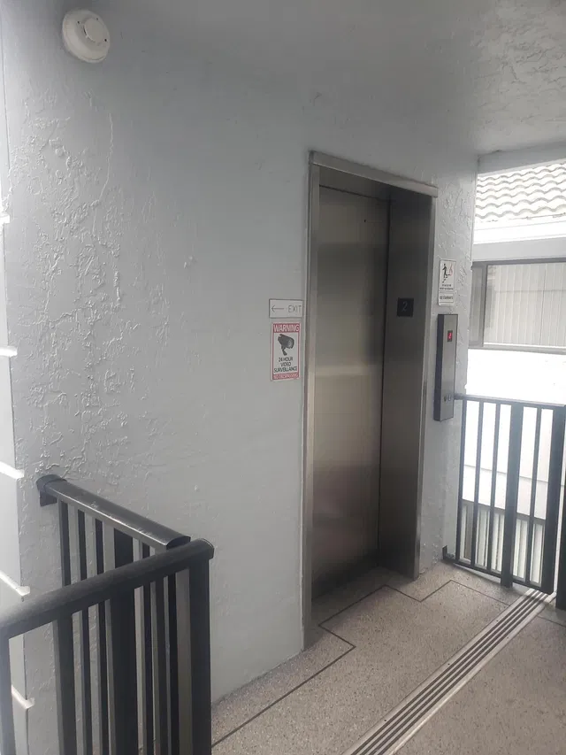  Unit 31 photo 13
