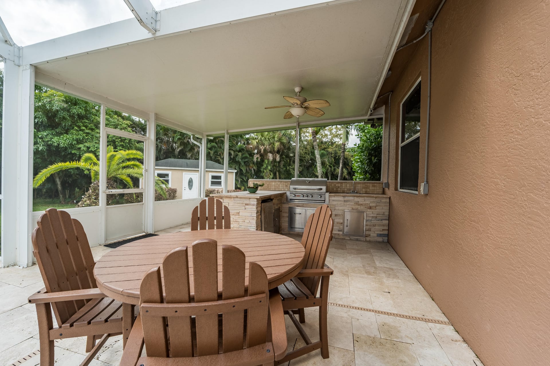 Residence photo 37