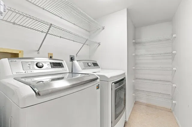 Unit 2020 photo 21