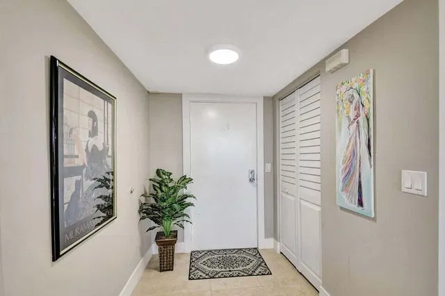 South Palm Beach Unit 104 photo 4