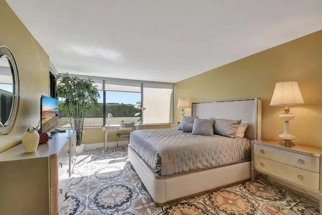 South Palm Beach Unit 104 photo 13