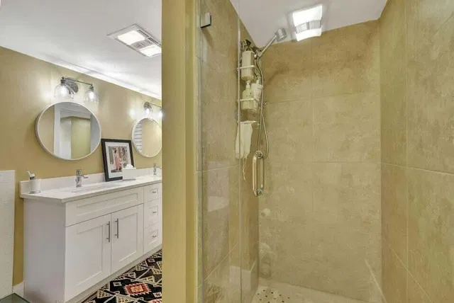 South Palm Beach Unit 104 photo 19