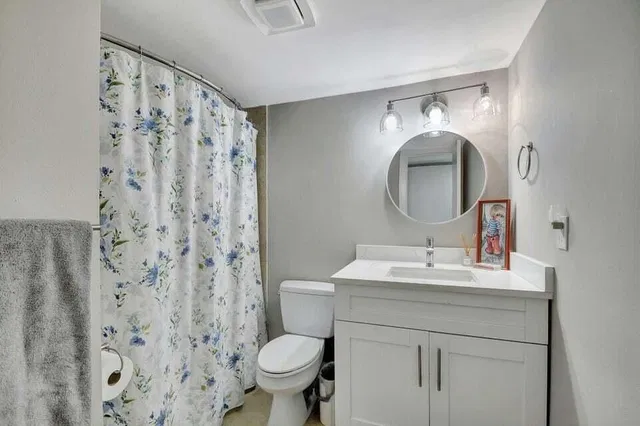 South Palm Beach Unit 104 photo 25
