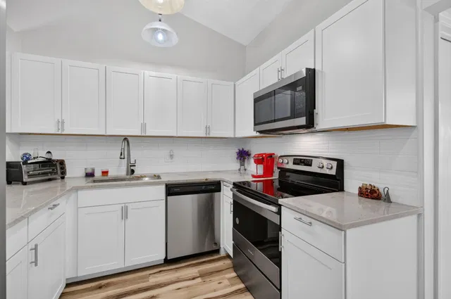 Residence photo 10