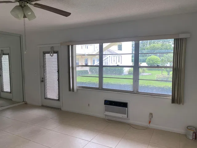 Unit 135 photo 2