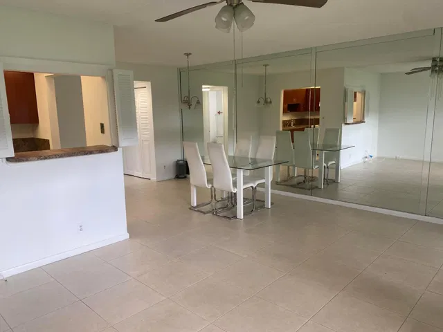Unit 135 photo 3