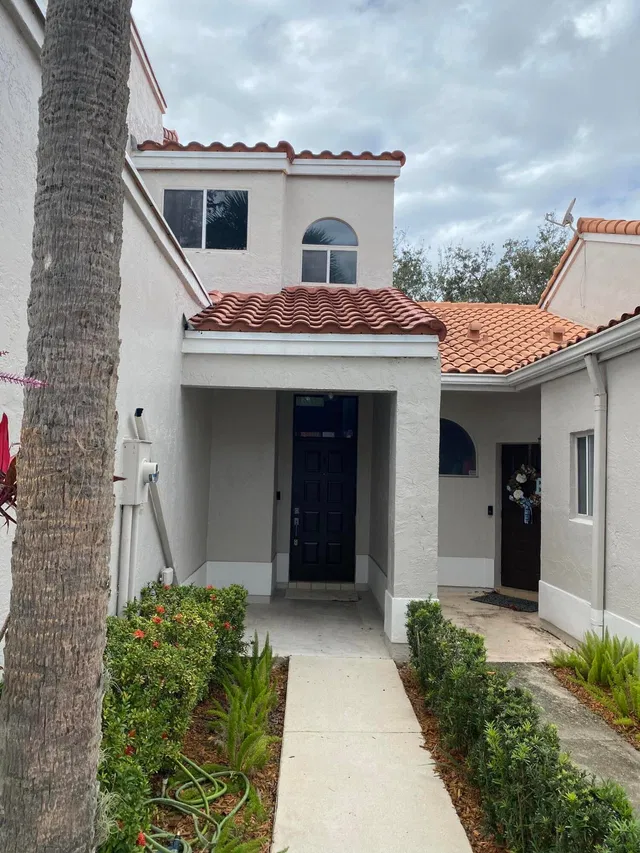 Residence photo 3