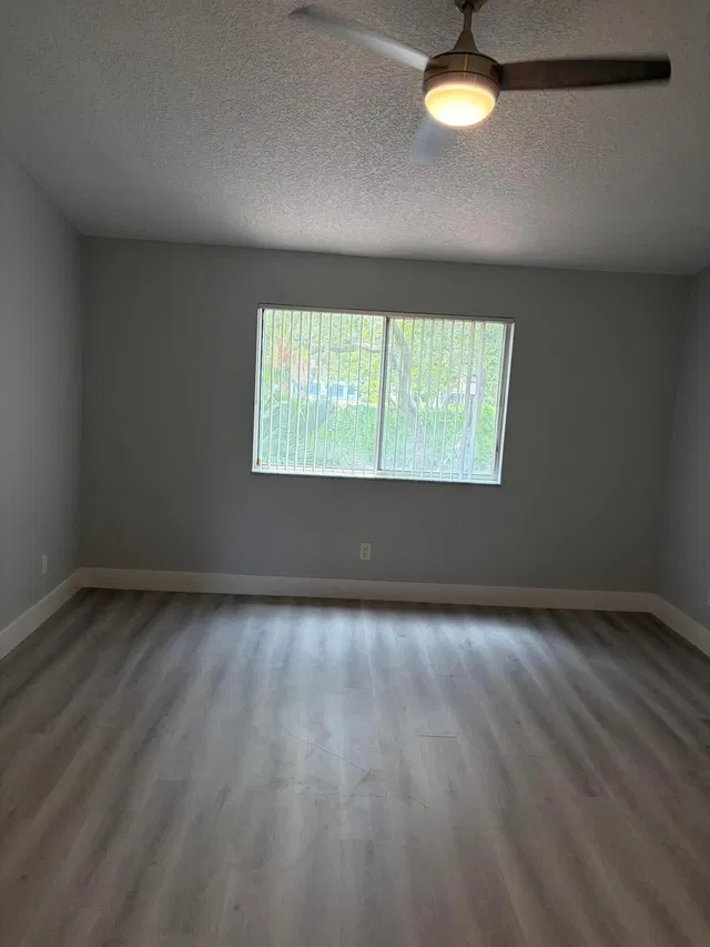Residence photo 36