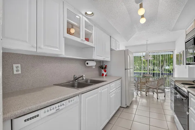 Boca West Country Club Unit 906 photo 11