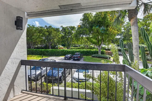 Boca West Country Club Unit 906 photo 17