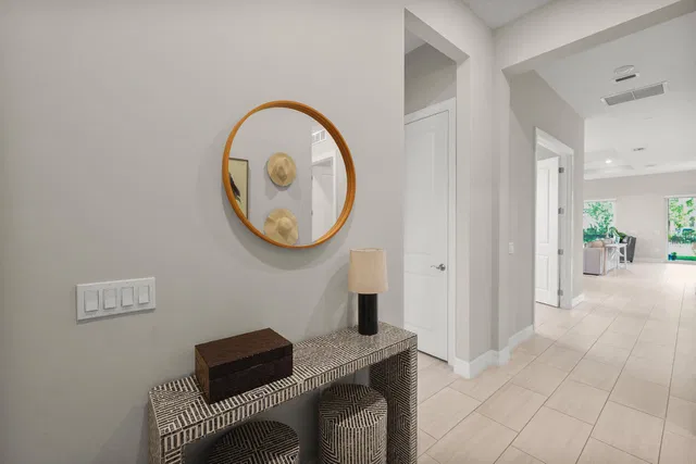 Residence photo 6
