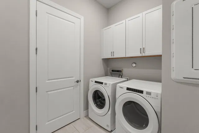 Residence photo 16