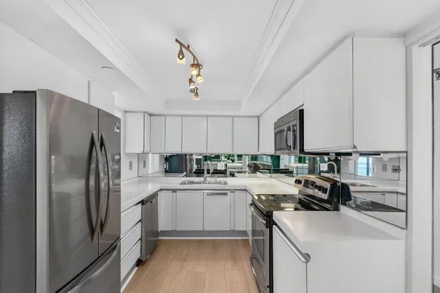 Unit 1543 photo 17