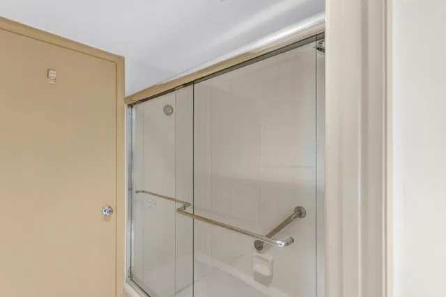 Unit 1543 photo 30