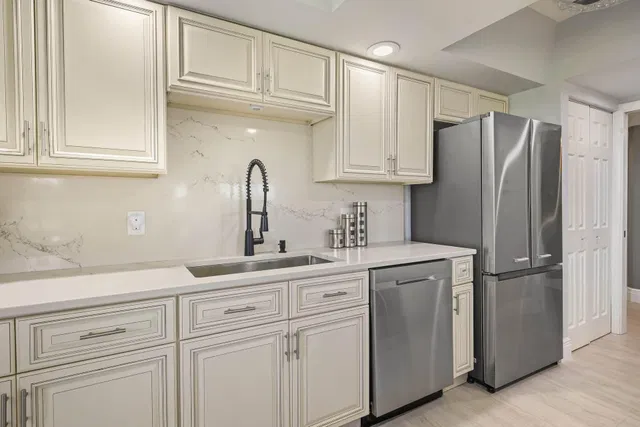  Unit 205 photo 9