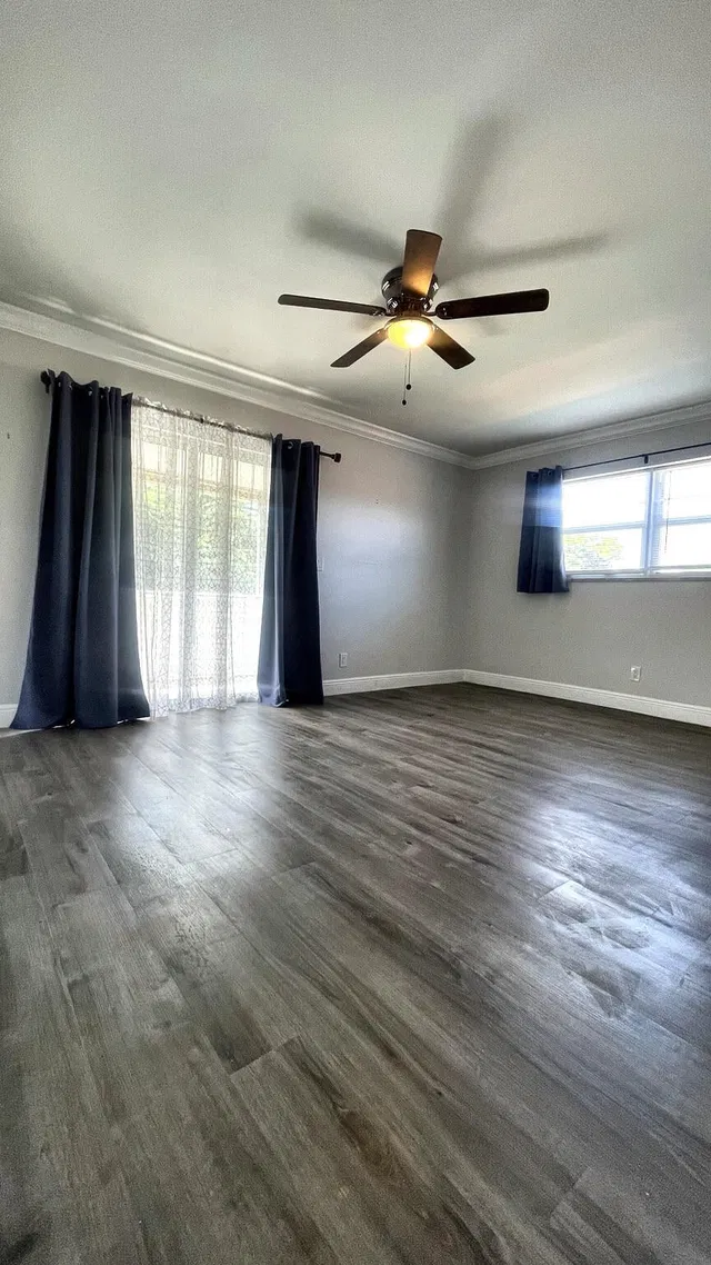 Residence photo 9