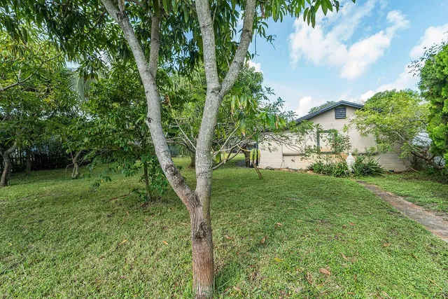 Residence photo 2