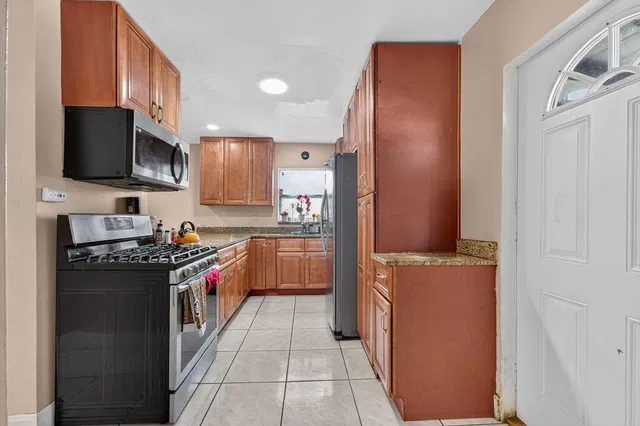 Residence photo 13