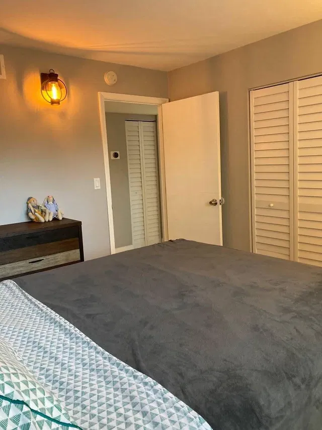 Unit 28B photo 30