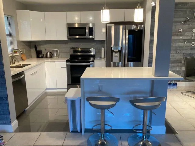  Unit 28B photo 10
