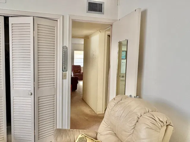 Residence photo 8