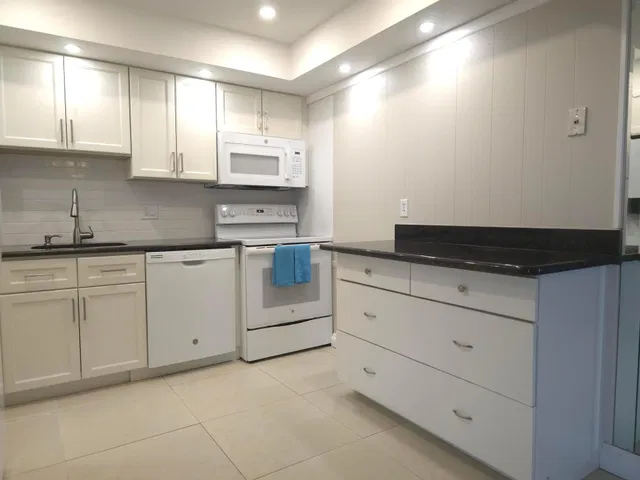  Residence photo 5