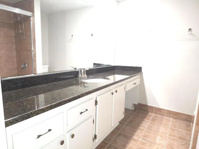  Residence photo 15