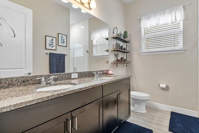 Residence photo 19