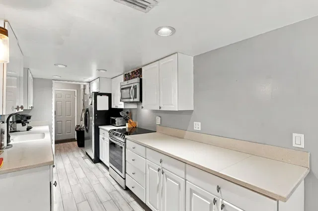 Residence photo 5