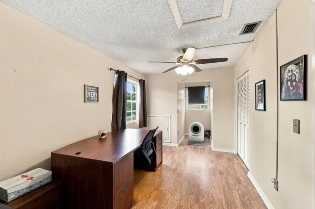Residence photo 13