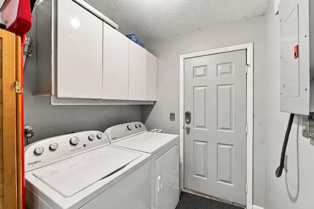 Residence photo 17