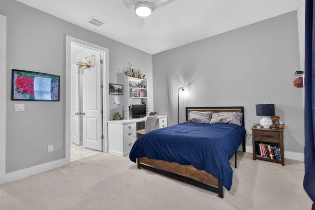 Residence photo 20