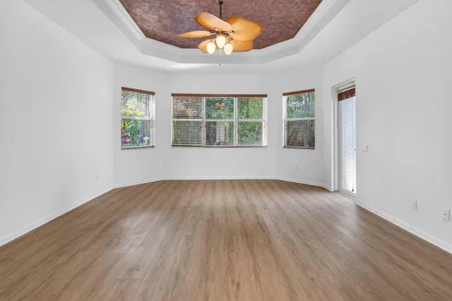 Residence photo 10