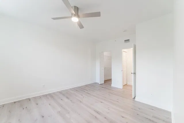 Residence photo 17