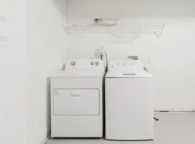 Residence photo 18