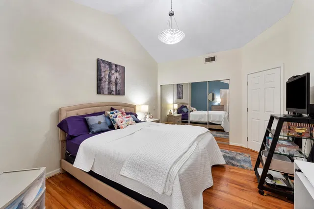 Residence photo 11